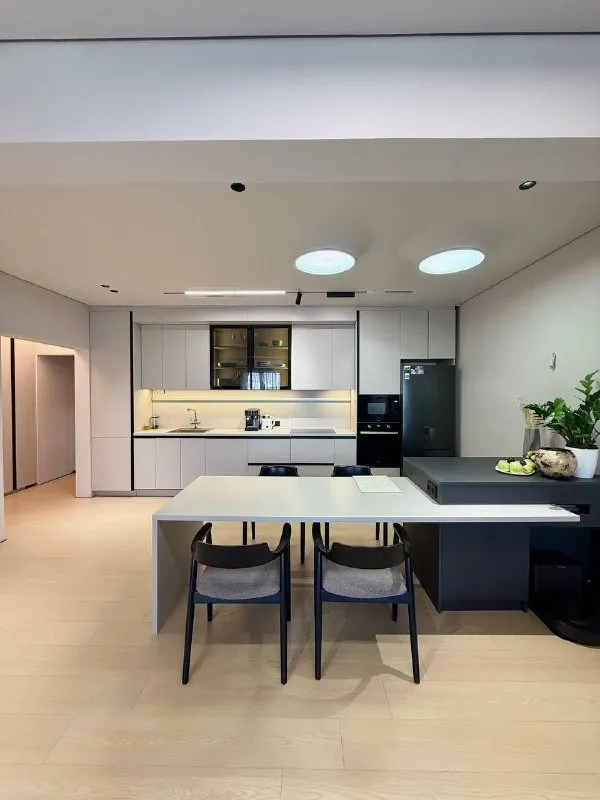 130 м², 4-комн. квартира, 8/12