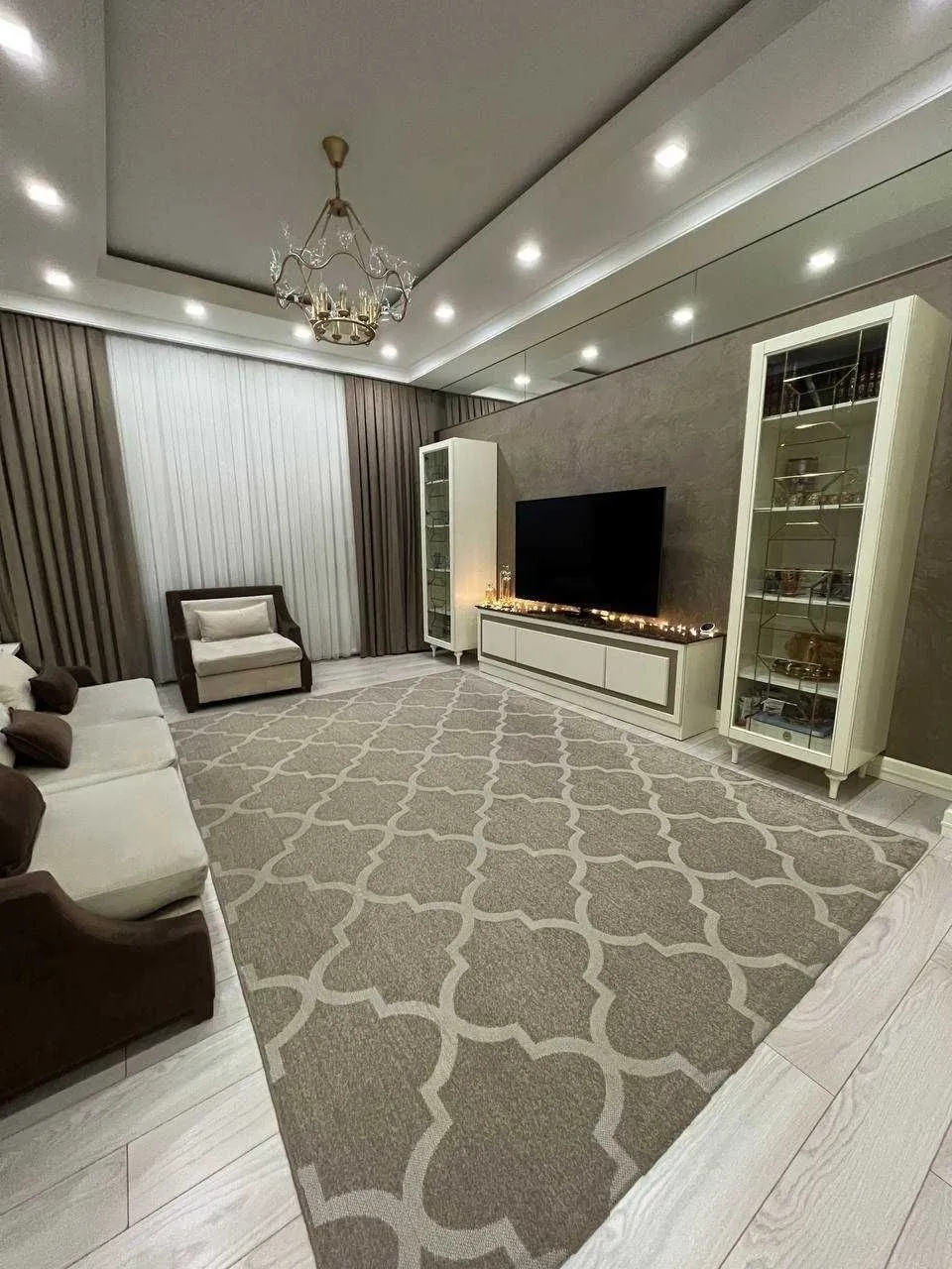 82 m², 2-xonali kvartira, 3/6