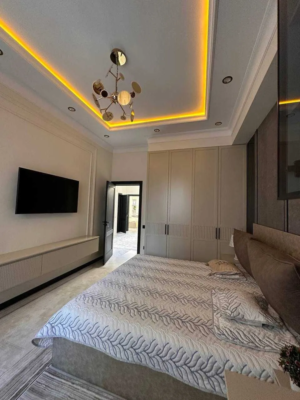 140 м², 4-комн. квартира, 3/10