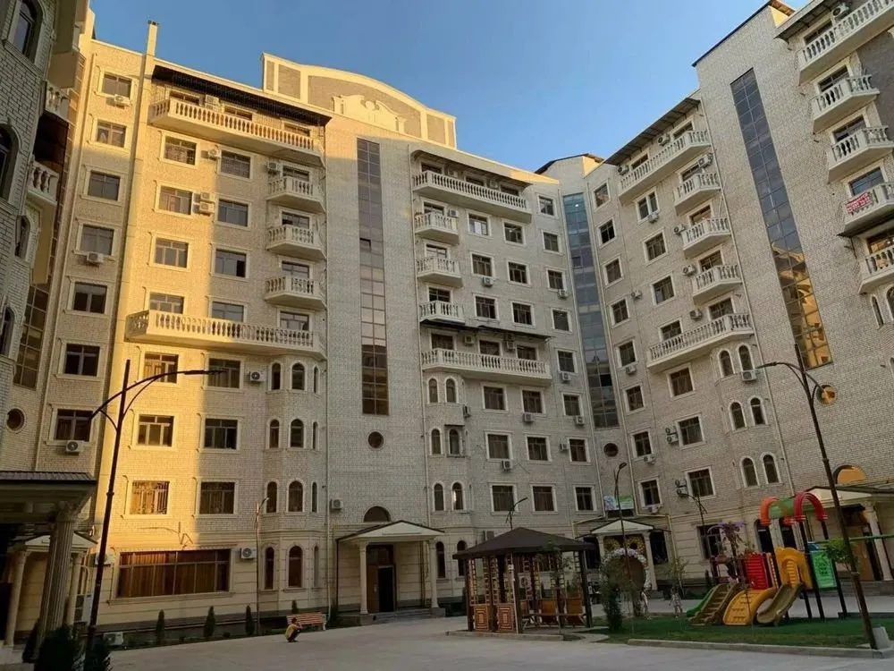 100 м², 4-комн. квартира, 7/9