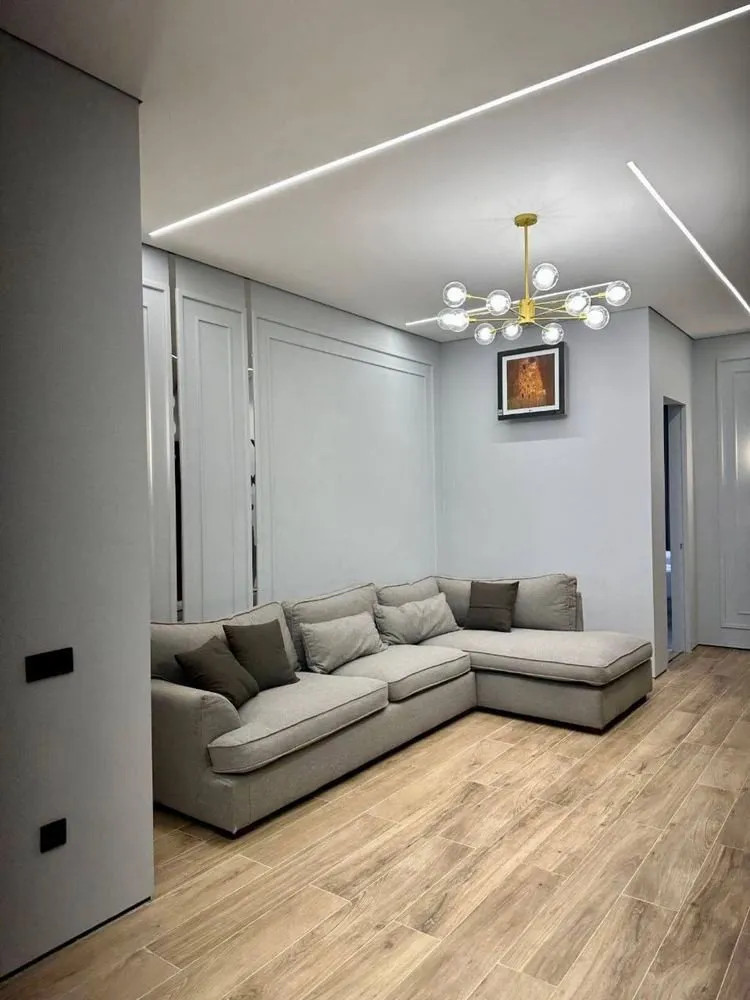 130 м², 4-комн. квартира, 8/10