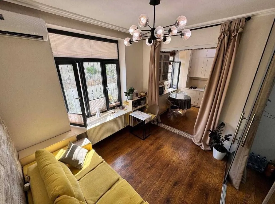 42 м², 2-комн. квартира, 1/10