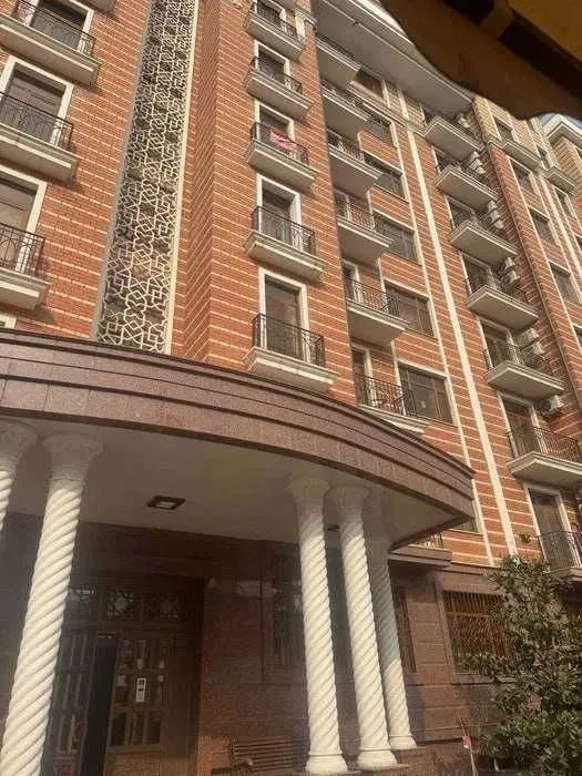 97 m², 2-xonali kvartira, 1/8