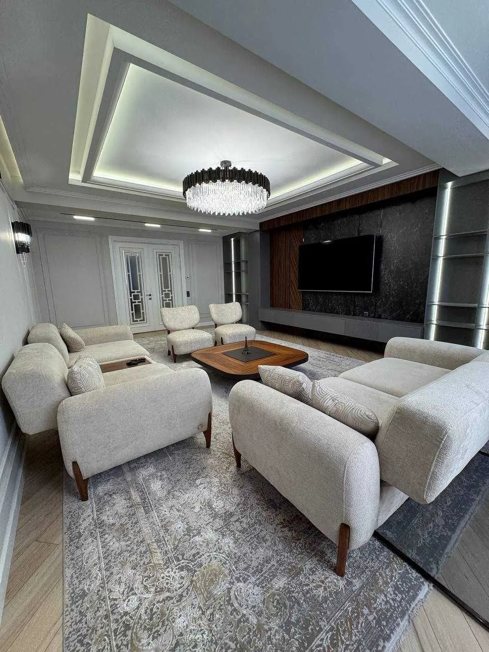150 м², 3-комн. квартира, 8/8
