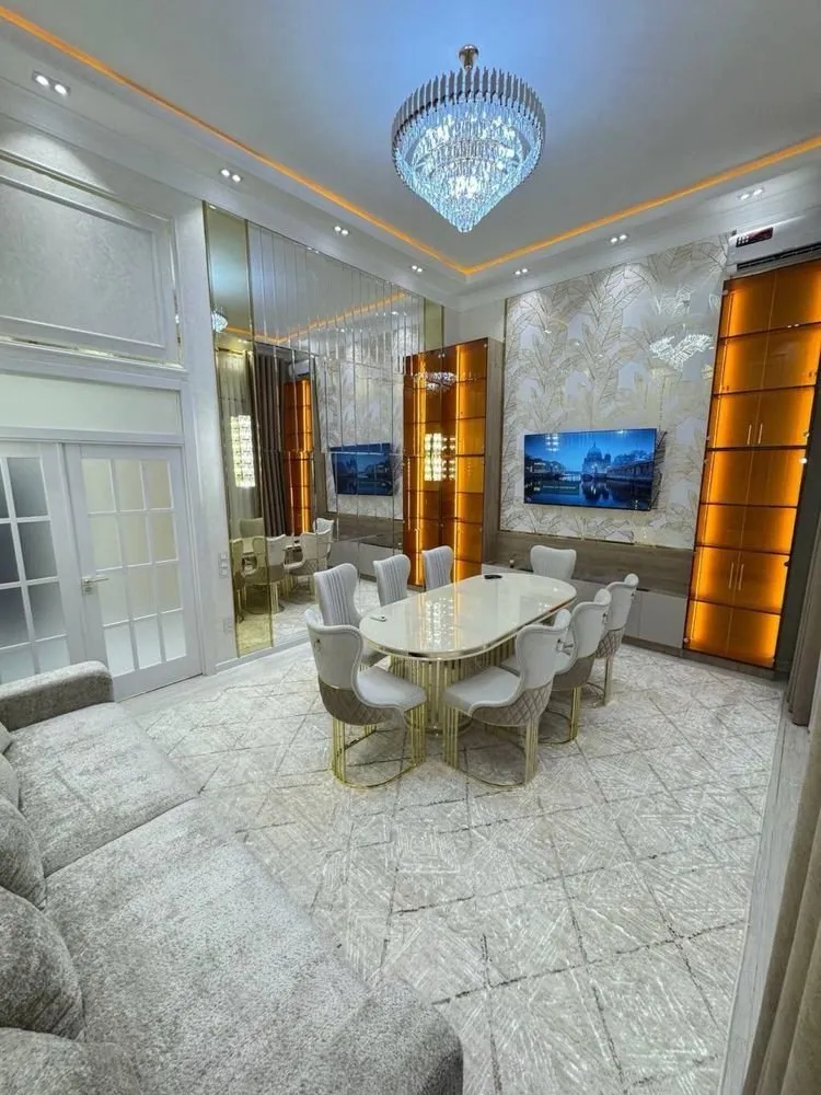 155 m², 5-xonali kvartira, 8/8