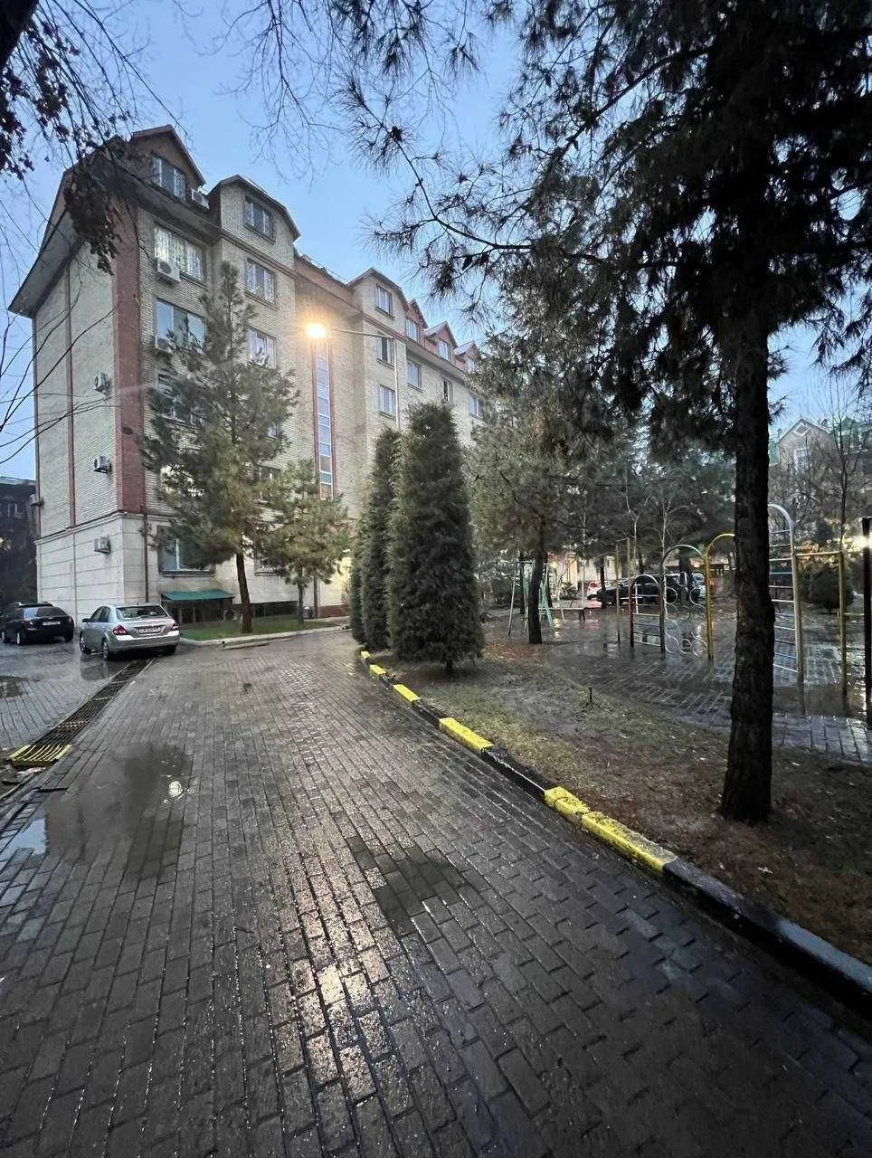 90 м², 3-комн. квартира, 4/6