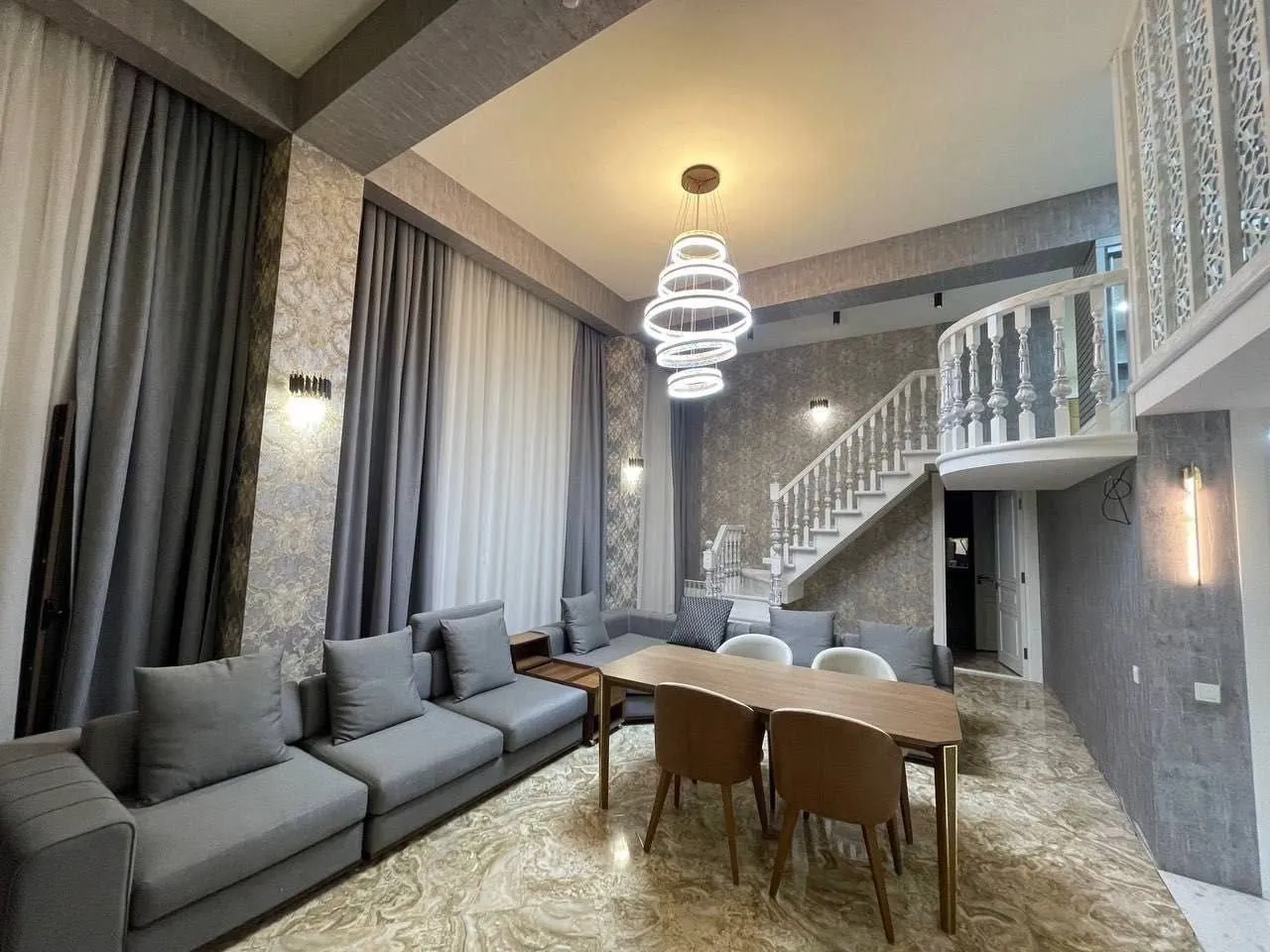 144 м², 5-комн. квартира, 7/7