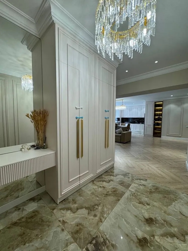 134 m², 3-xonali kvartira, 8/10