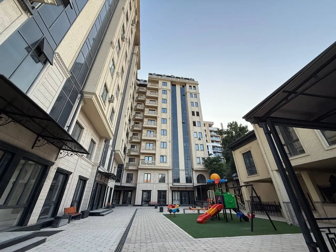106 m², 4-xonali kvartira, 5/11