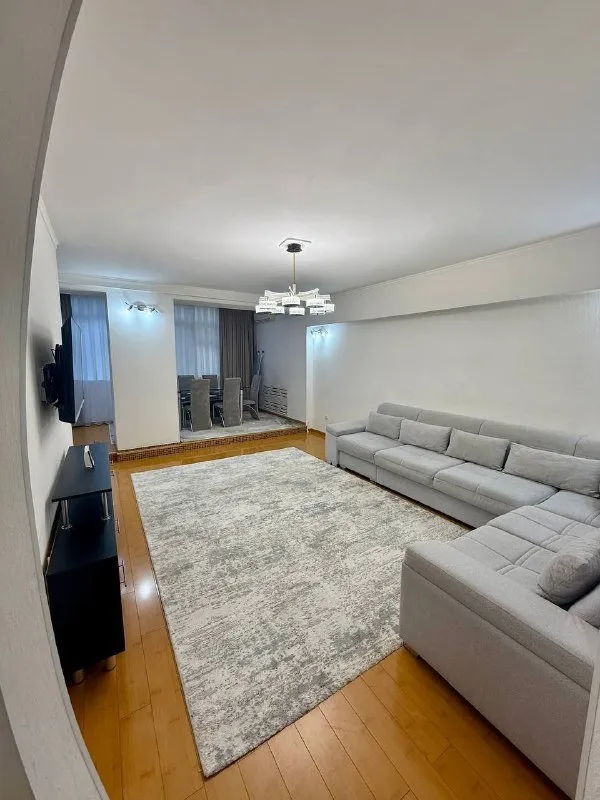 70 м², 3-комн. квартира, 2/4
