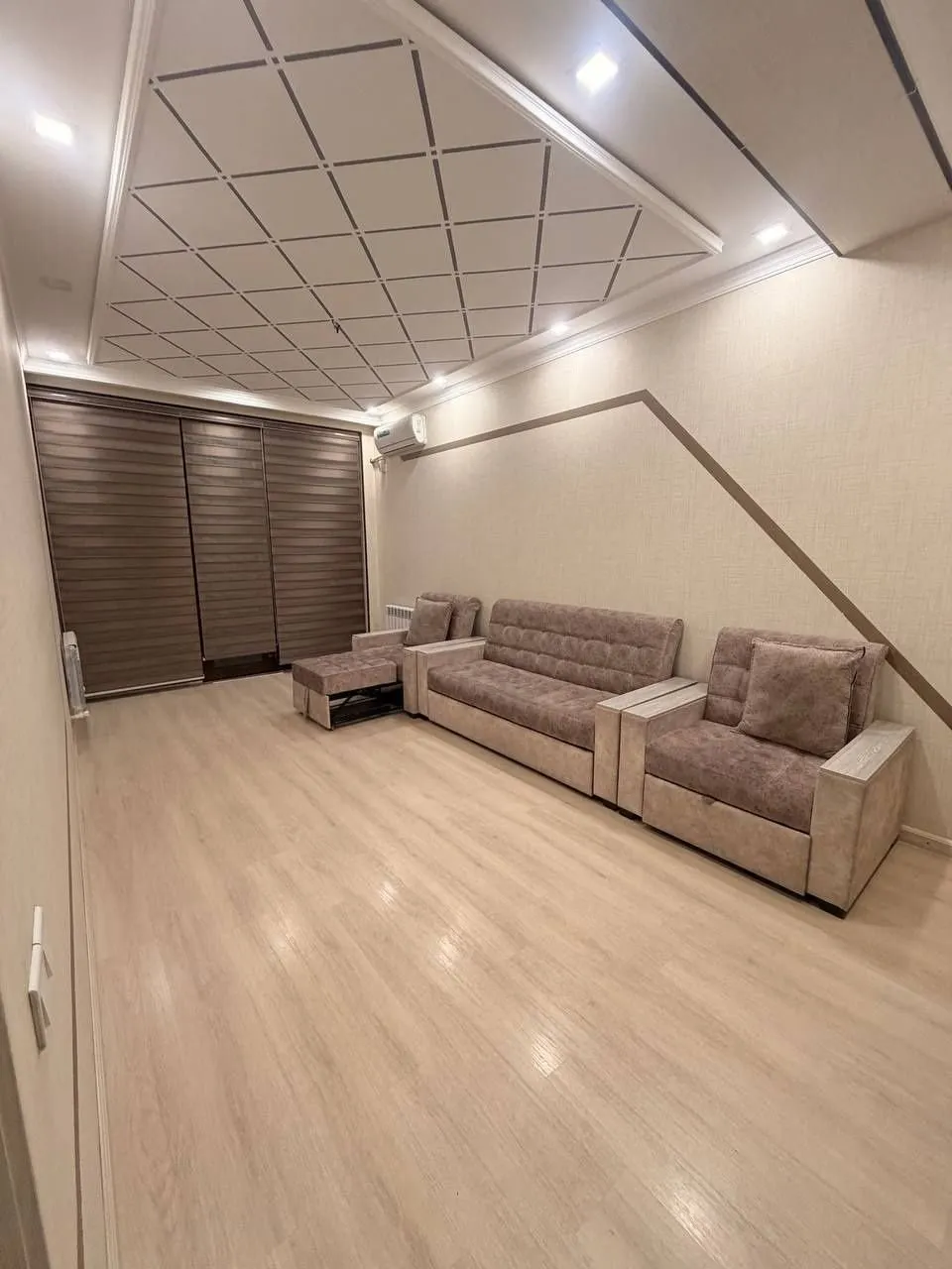 128 m², 4-xonali kvartira, 1/5