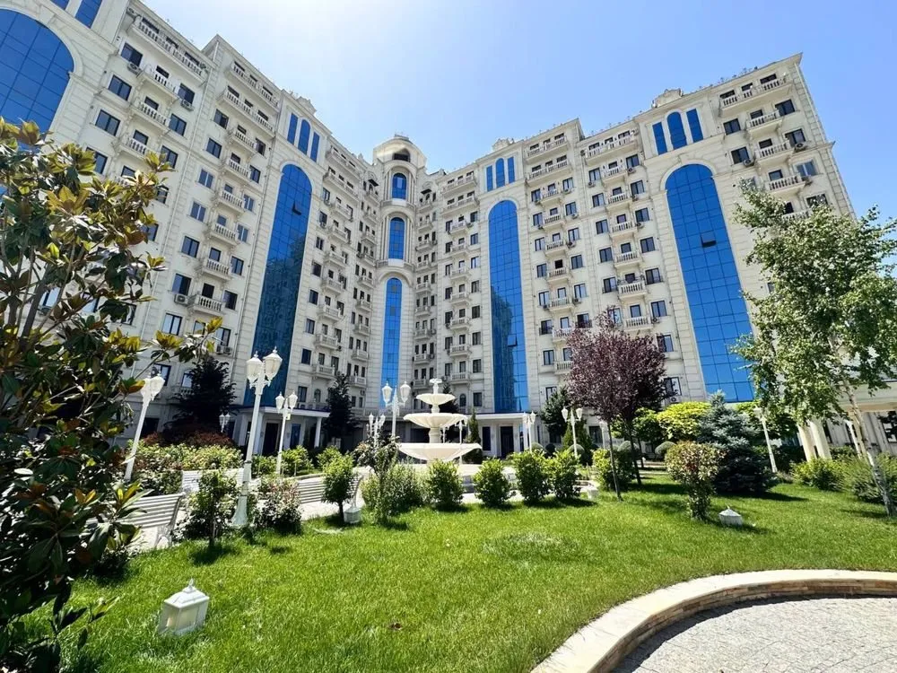 130 м², 3-комн. квартира, 8/11