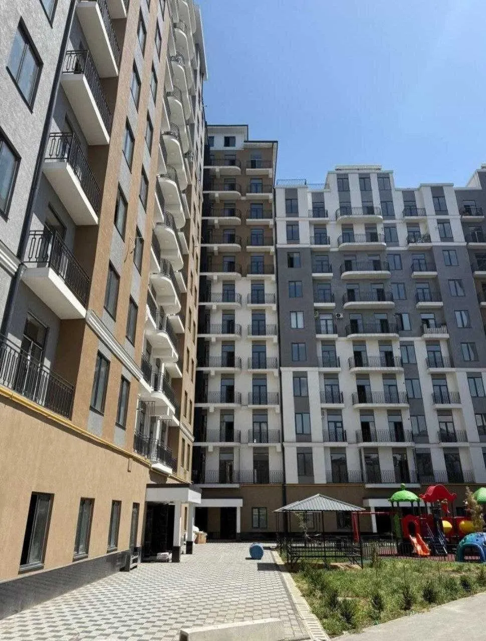 123 m², 4-xonali kvartira, 10/12