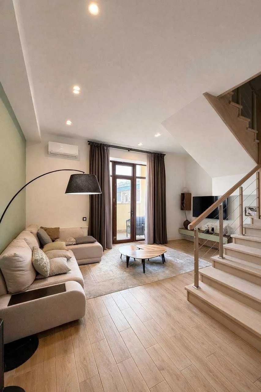 121 м², 4-комн. квартира, 8/9