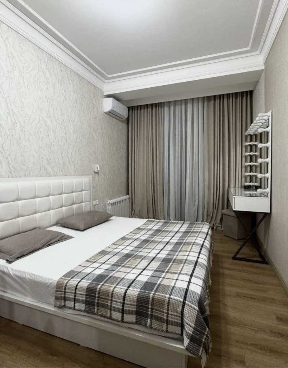 100 м², 3-комн. квартира, 4/9