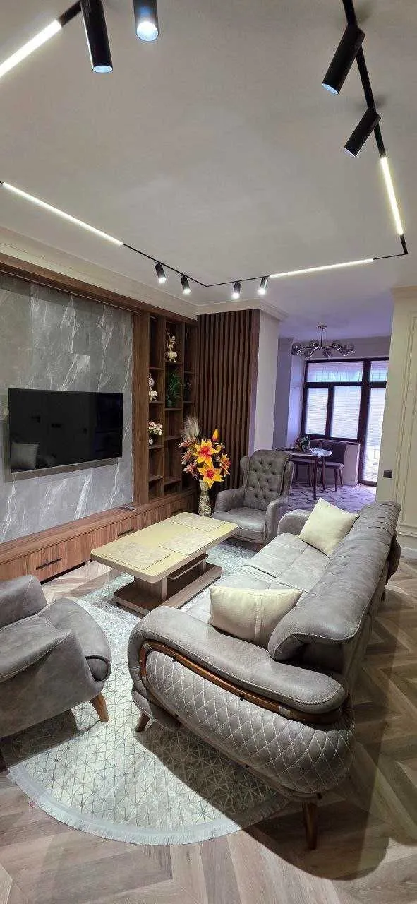 60 м², 2-комн. квартира, 8/9