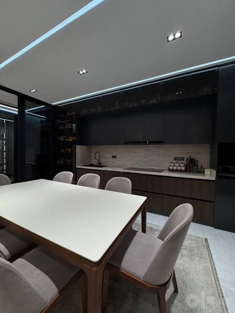 135 м², 4-комн. квартира, 8/12