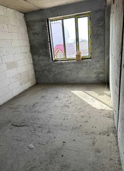 100 м², 4-комн. квартира, 2/10