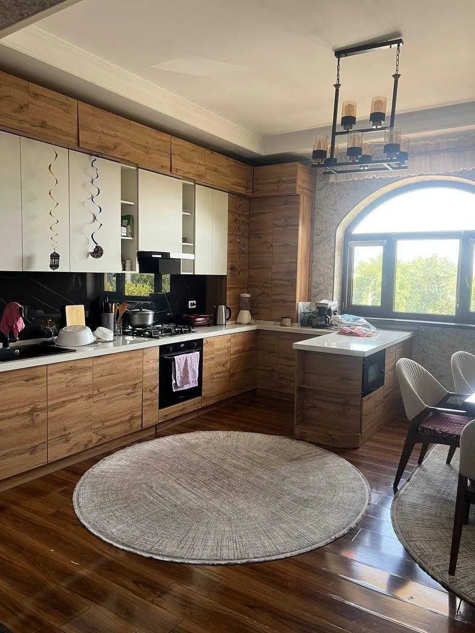 142 м², 4-комн. квартира, 4/4