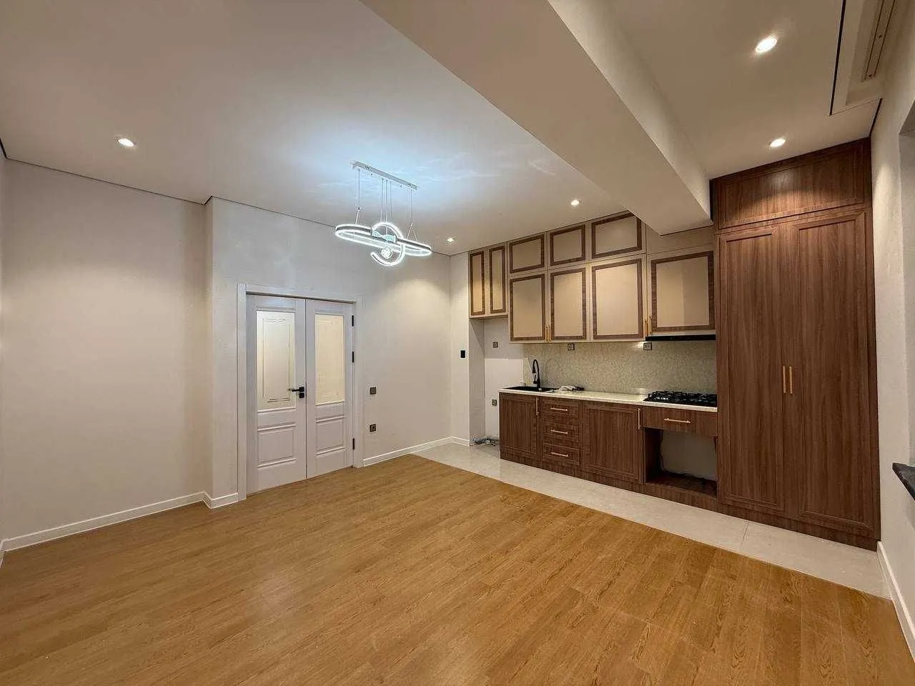 76 m², 4-xonali kvartira, 7/10