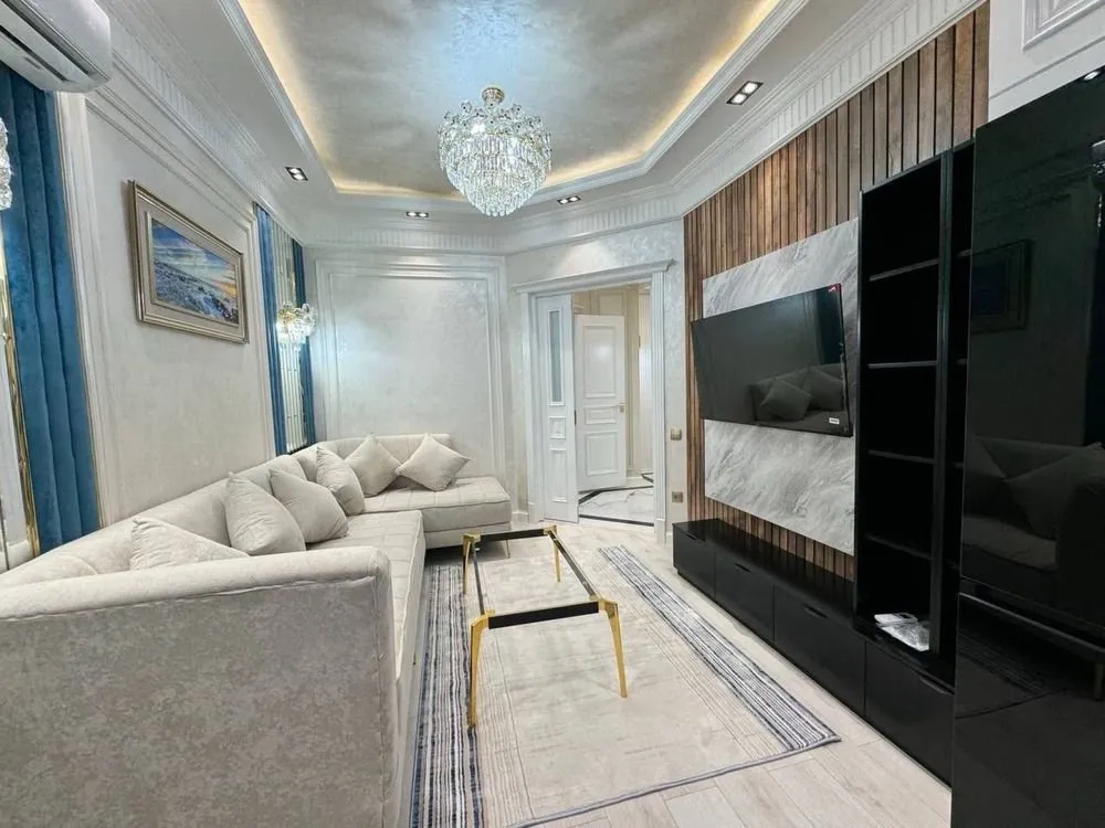 43 м², 2-комн. квартира, 1/6