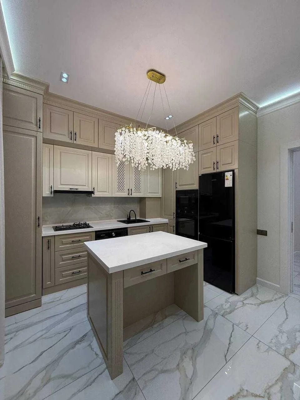 145 м², 4-комн. квартира, 9/10
