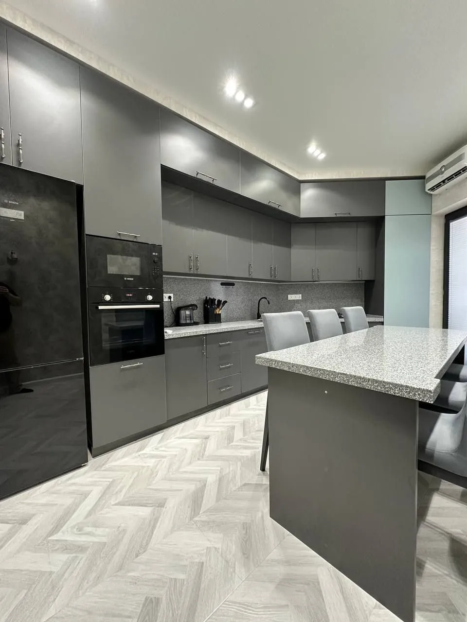 106 m², 4-xonali kvartira, 7/10