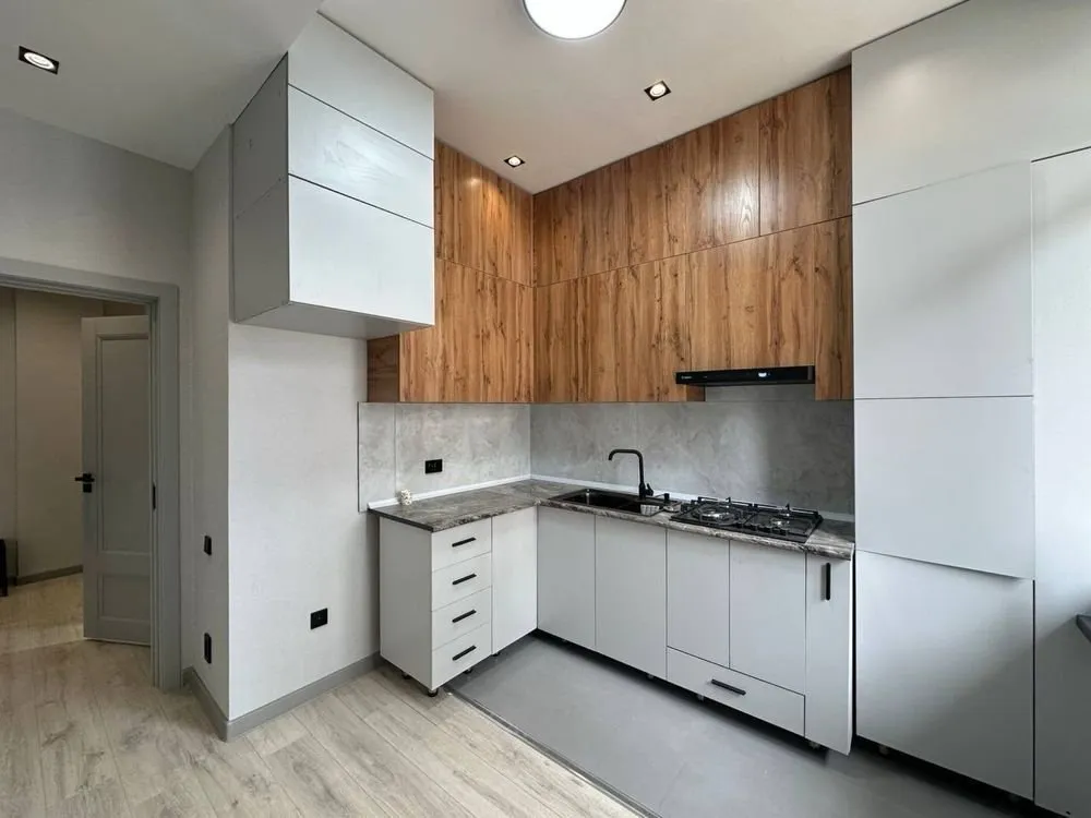 105 м², 3-комн. квартира, 1/9