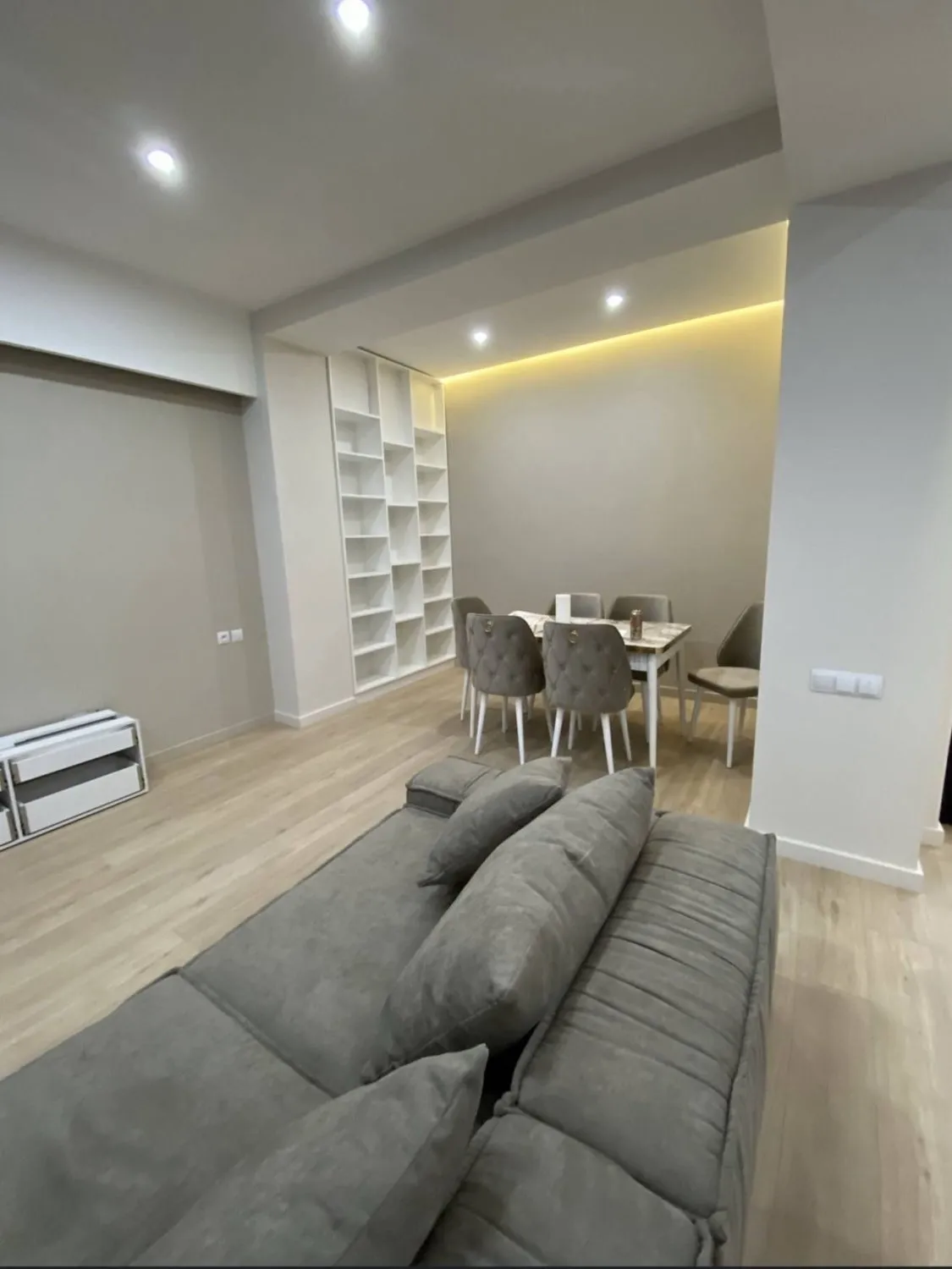 104 м², 3-комн. квартира, 8/9