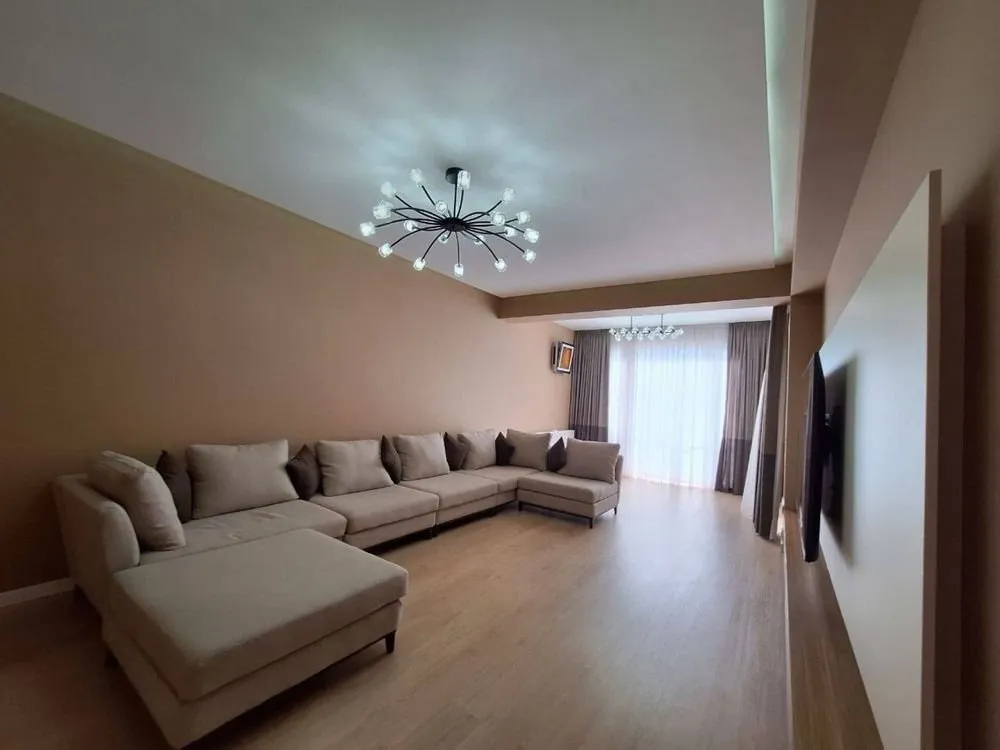 175 м², 4-комн. квартира, 2/5