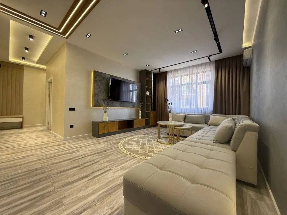 100 м², 4-комн. квартира, 7/9