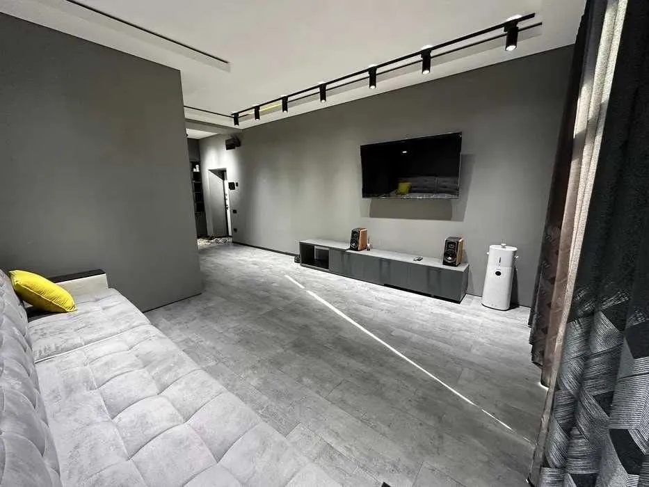 115 m², 3-xonali kvartira, 9/10