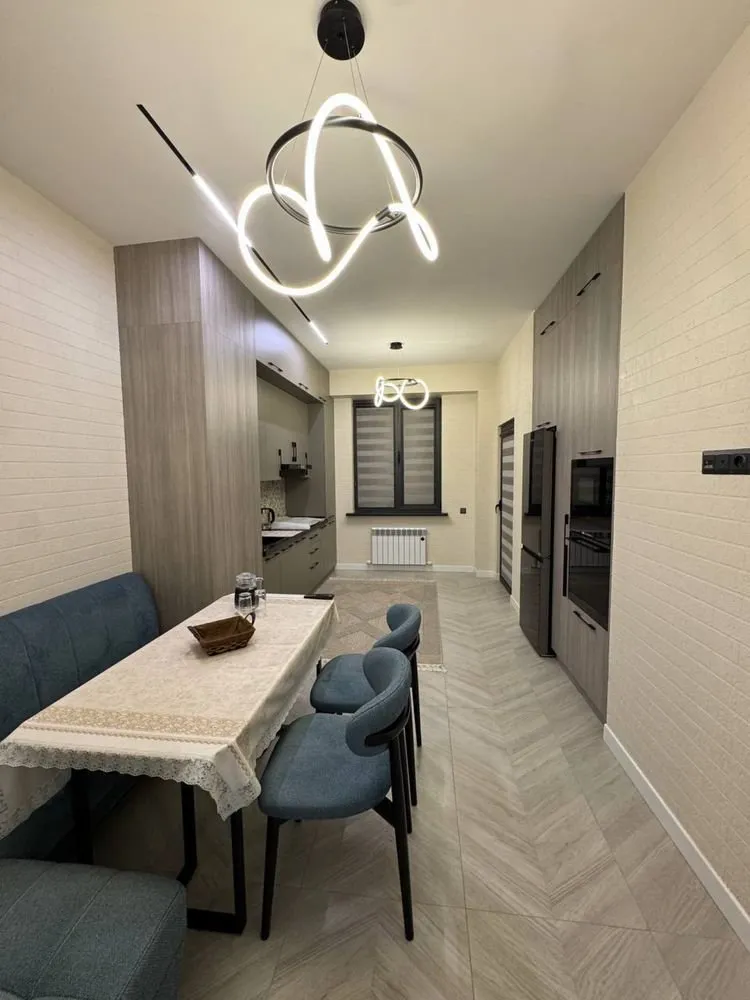 145 м², 2-комн. квартира, 10/11