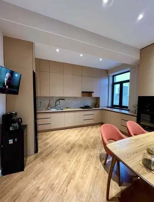 130 м², 4-комн. квартира, 9/13