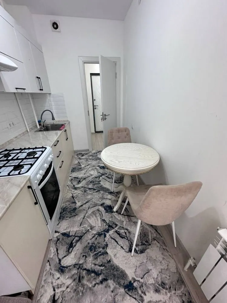 40 м², 2-комн. квартира, 8/10