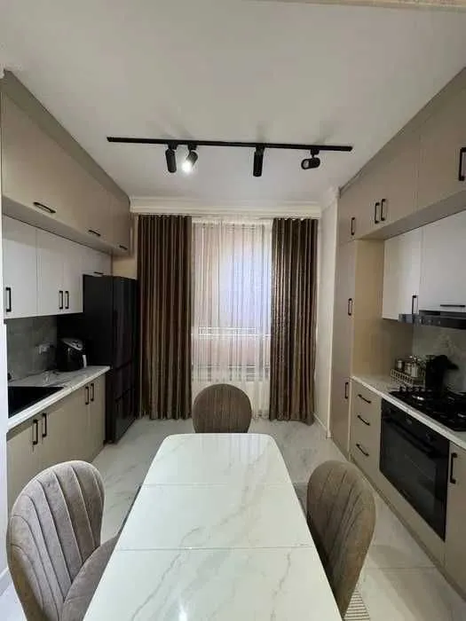 60 м², 2-комн. квартира, 14/14