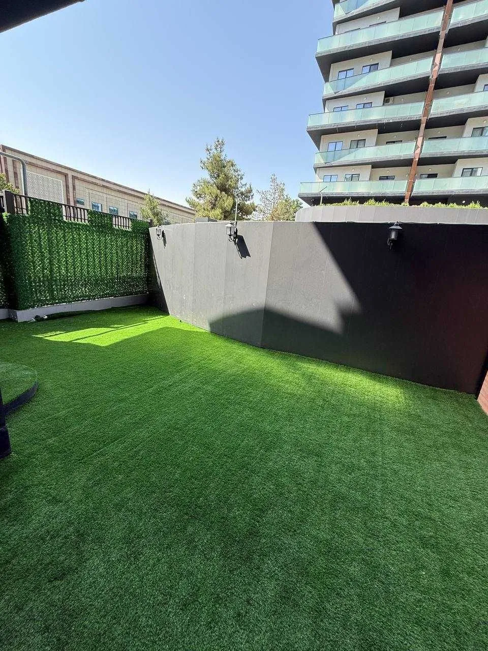 210 м², многокомнатная квартира, 1/9