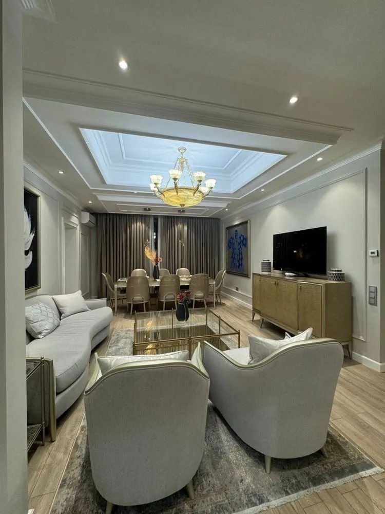 130 м², 4-комн. квартира, 8/9