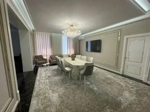 230 м², многокомнатная квартира, 9/10
