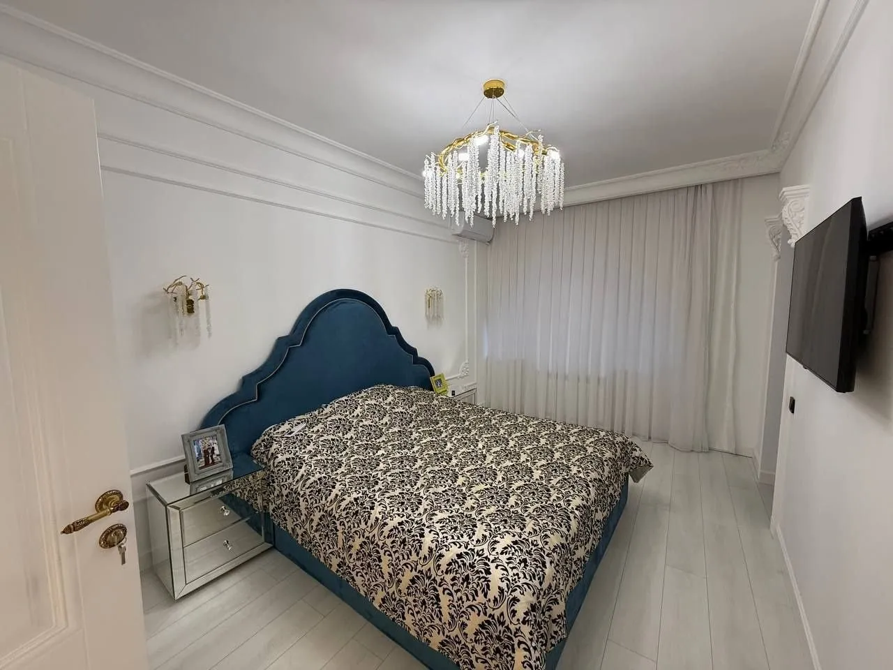 220 m², 4-xonali kvartira, 9/10