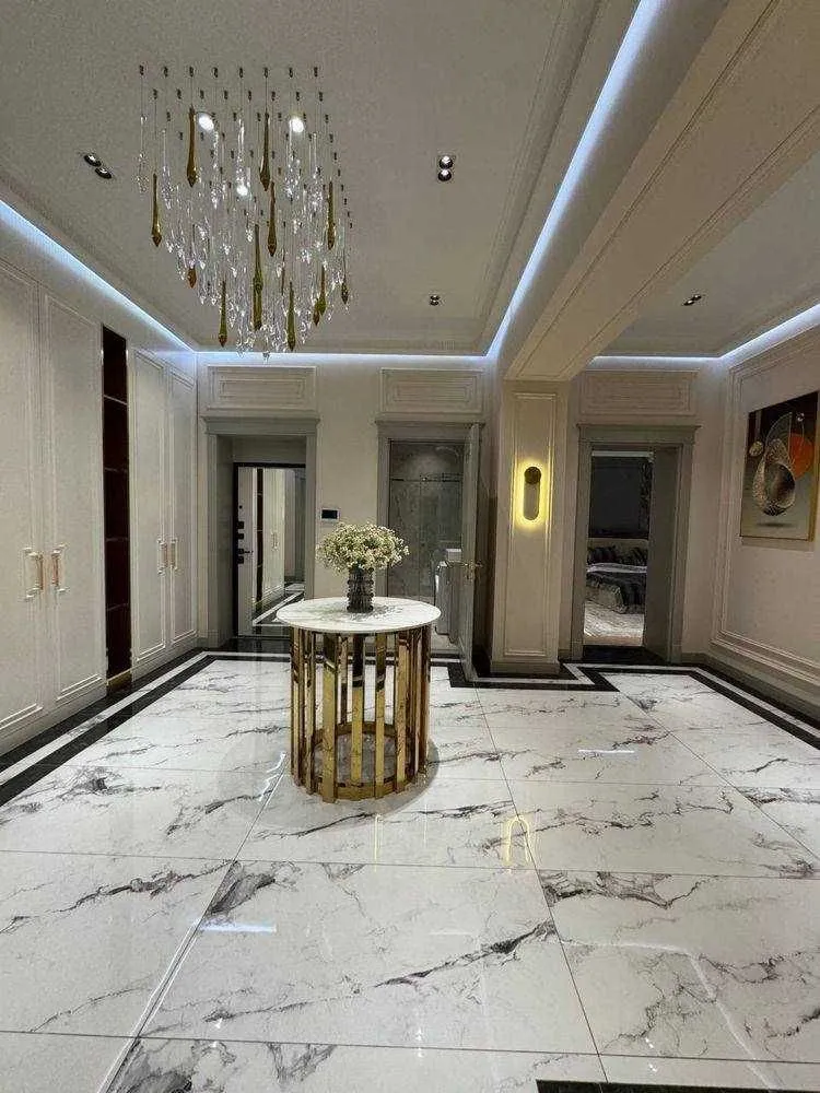 180 м², 4-комн. квартира, 2/5