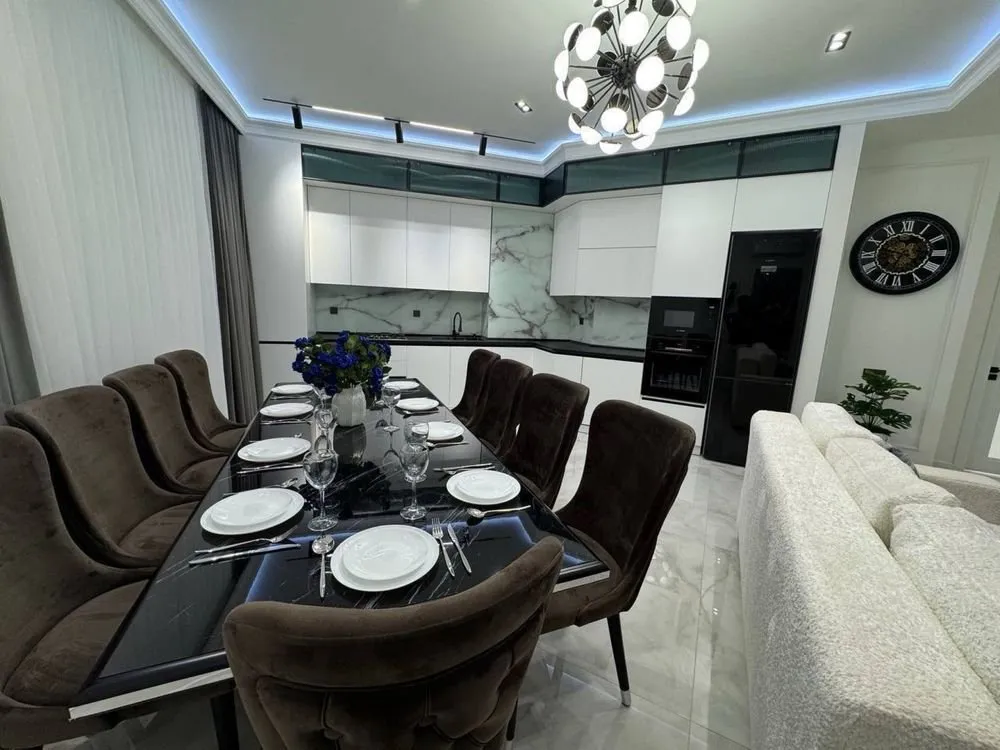 100 m², 3-xonali kvartira, 3/9