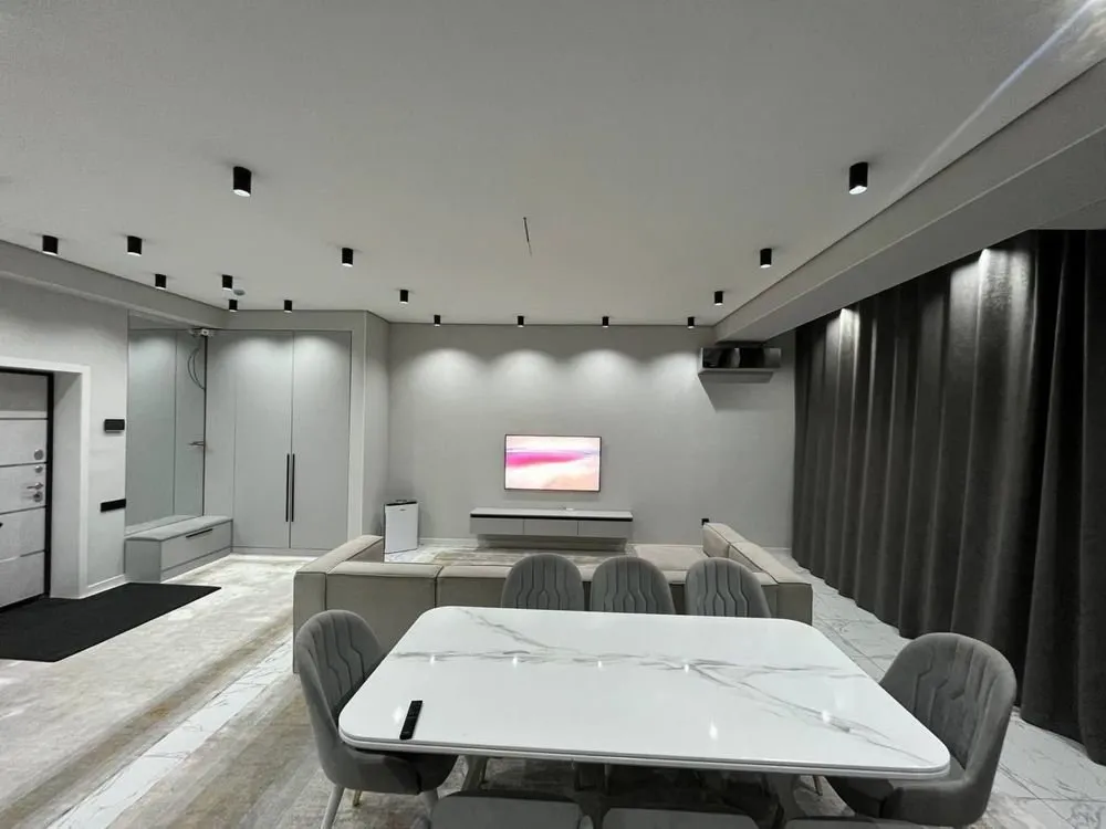 170 м², 4-комн. квартира, 9/10