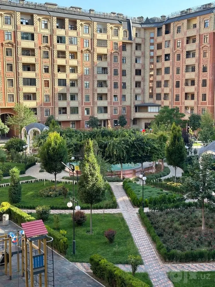 179 м², 4-комн. квартира, 8/9