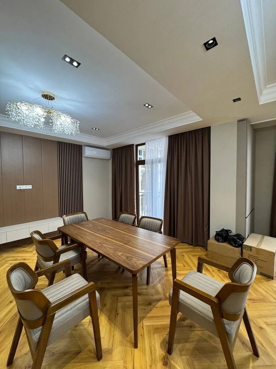 100 м², 3-комн. квартира, 7/9