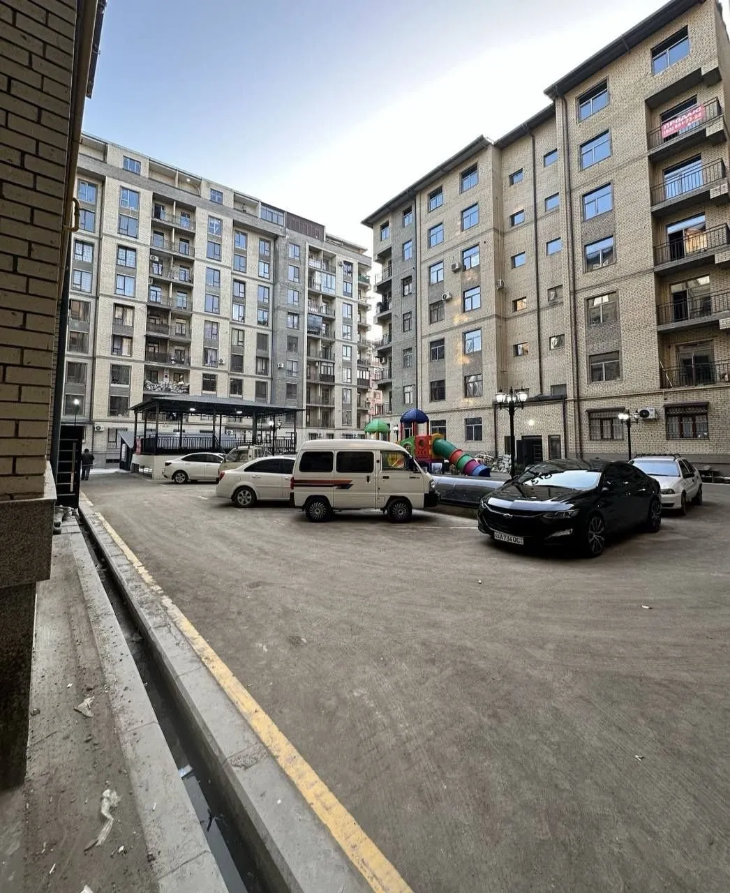 102 m², 4-xonali kvartira, 5/9