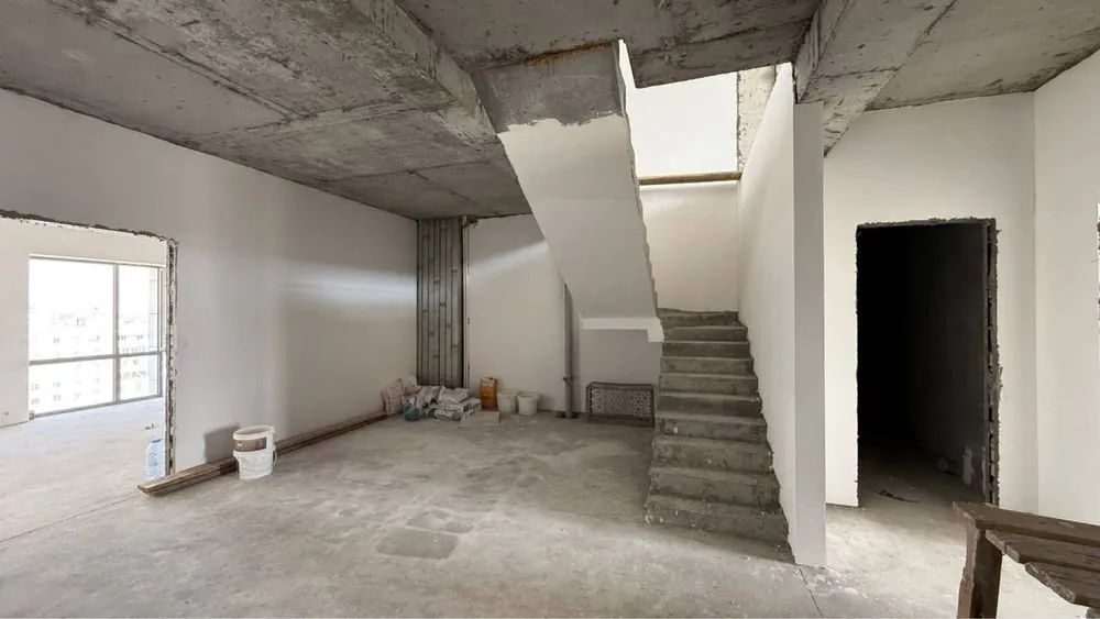 273 м², 4-комн. квартира, 9/10