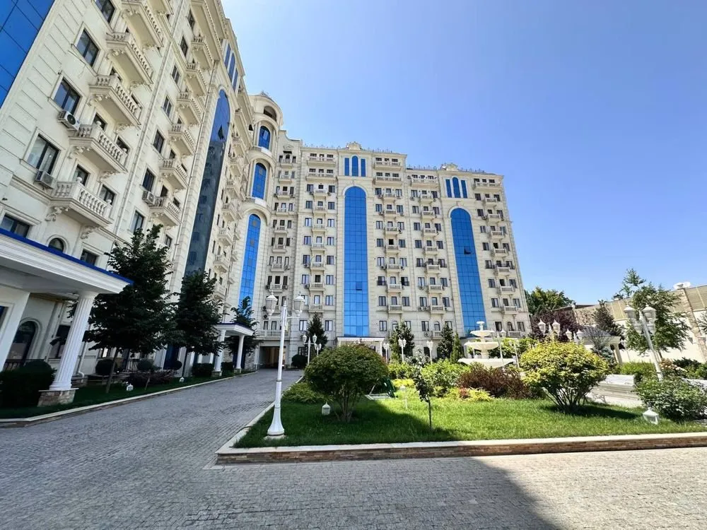 130 м², 3-комн. квартира, 8/10