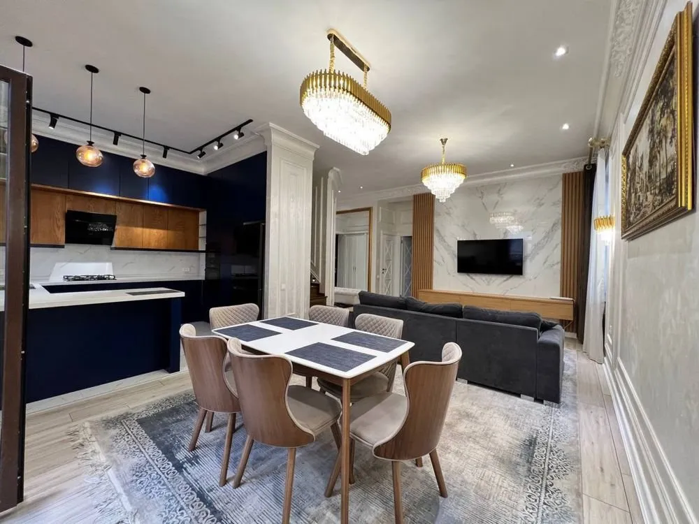 150 м², 4-комн. квартира, 7/10