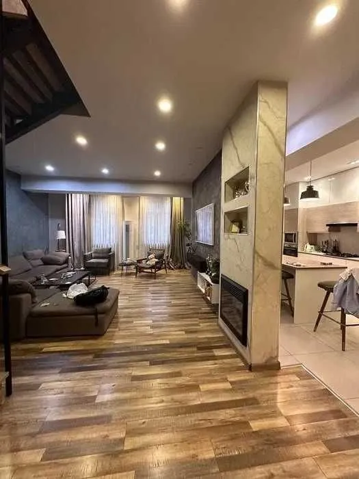257 m², ko'p xonali kvartira, 7/8